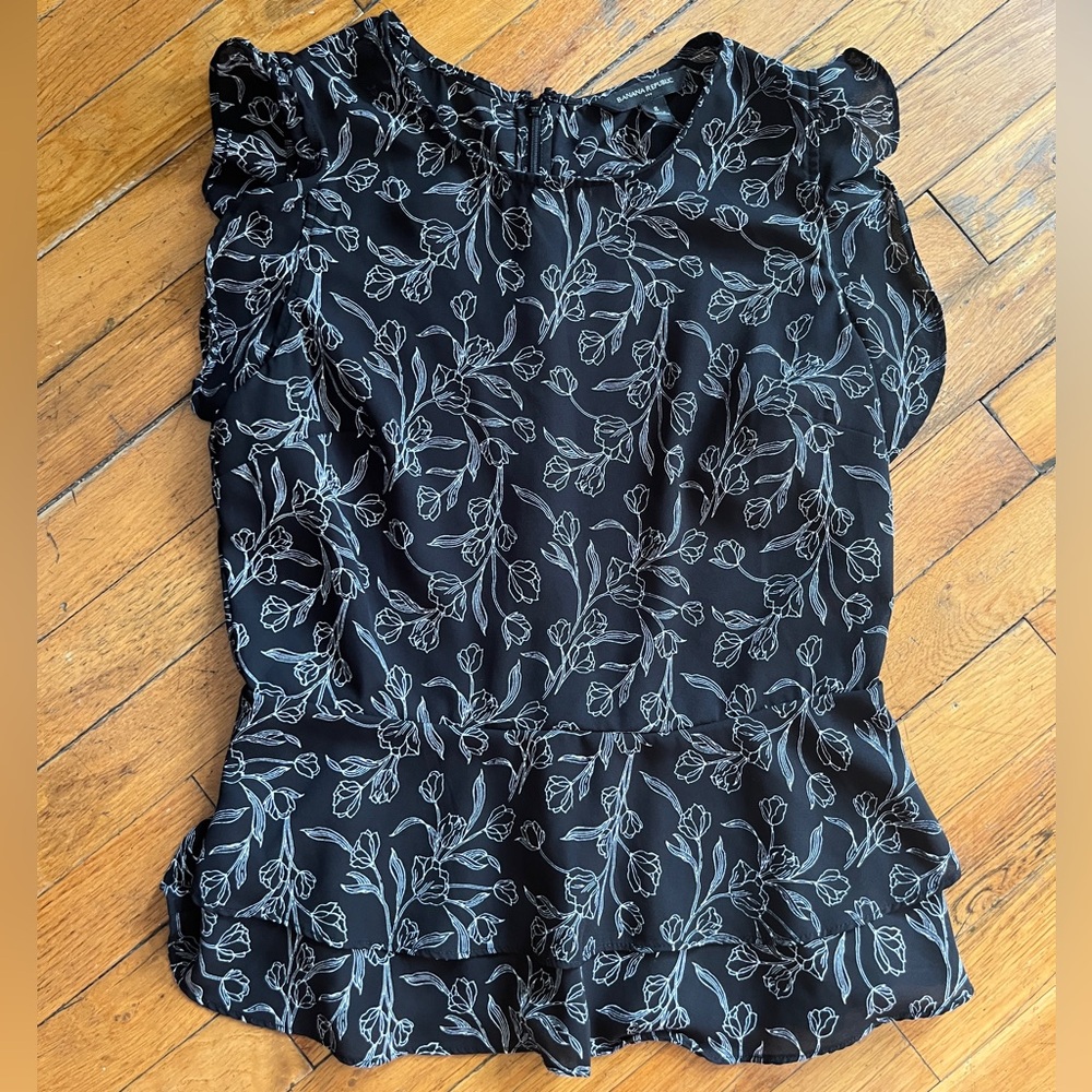 Banana Republic floral top